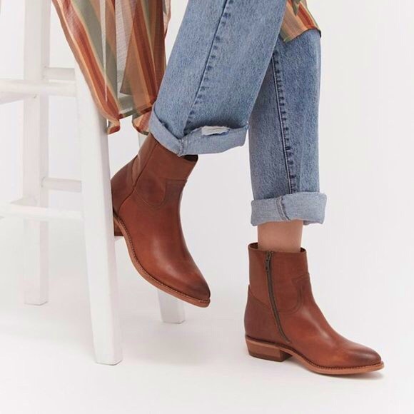 Frye Billy Croc Leather Inside Zip Ankle Booties - Picture 9 of 16